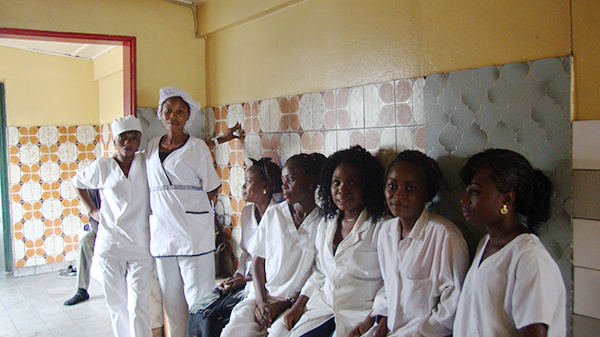 Photo by Gilbert Belade (student interns at ISTM Kinshasa Central Hospital)