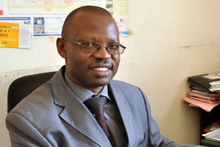 Dr. Waniaye