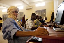 Student health workers in Mali